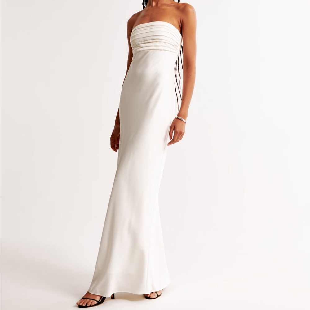 Abercrombie and Fitch Emerson dress in white / ivory